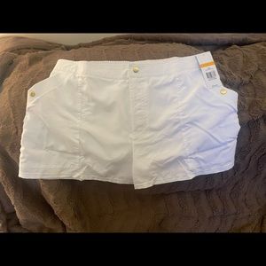 NWT Ladies shorts
